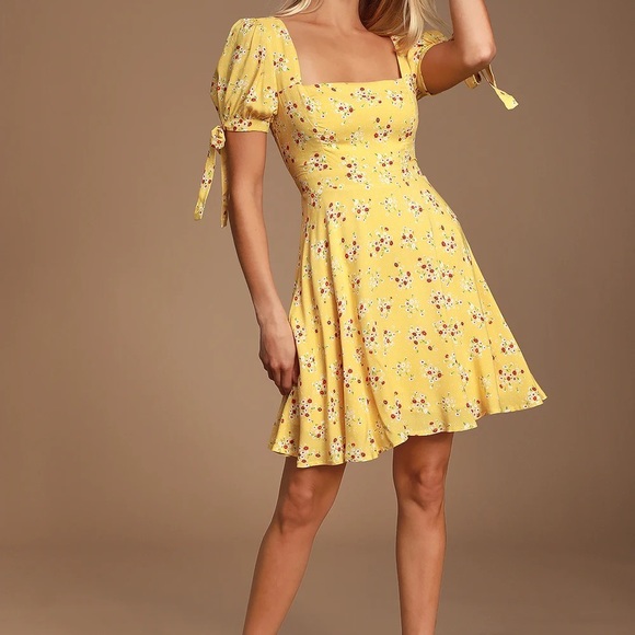 Lulus Camellia Curtsies Yellow Floral Print Skater Dress - Picture 3 of 5
